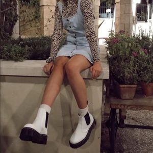 NWT 💫 Dr. Marten Chelsea Platform Boots